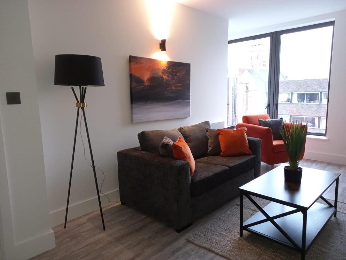 Kingsbridge Point - Cosy One Bed Apartments Near Town Centre, 史云顿 外观 照片