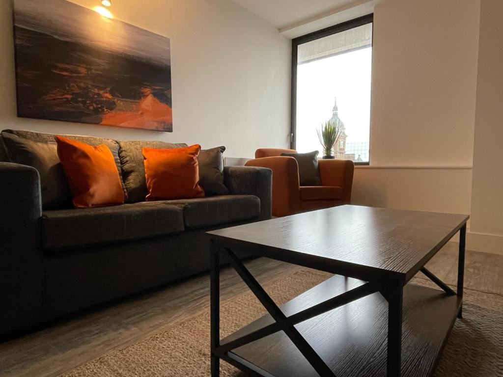 Kingsbridge Point - Cosy One Bed Apartments Near Town Centre, 史云顿 外观 照片