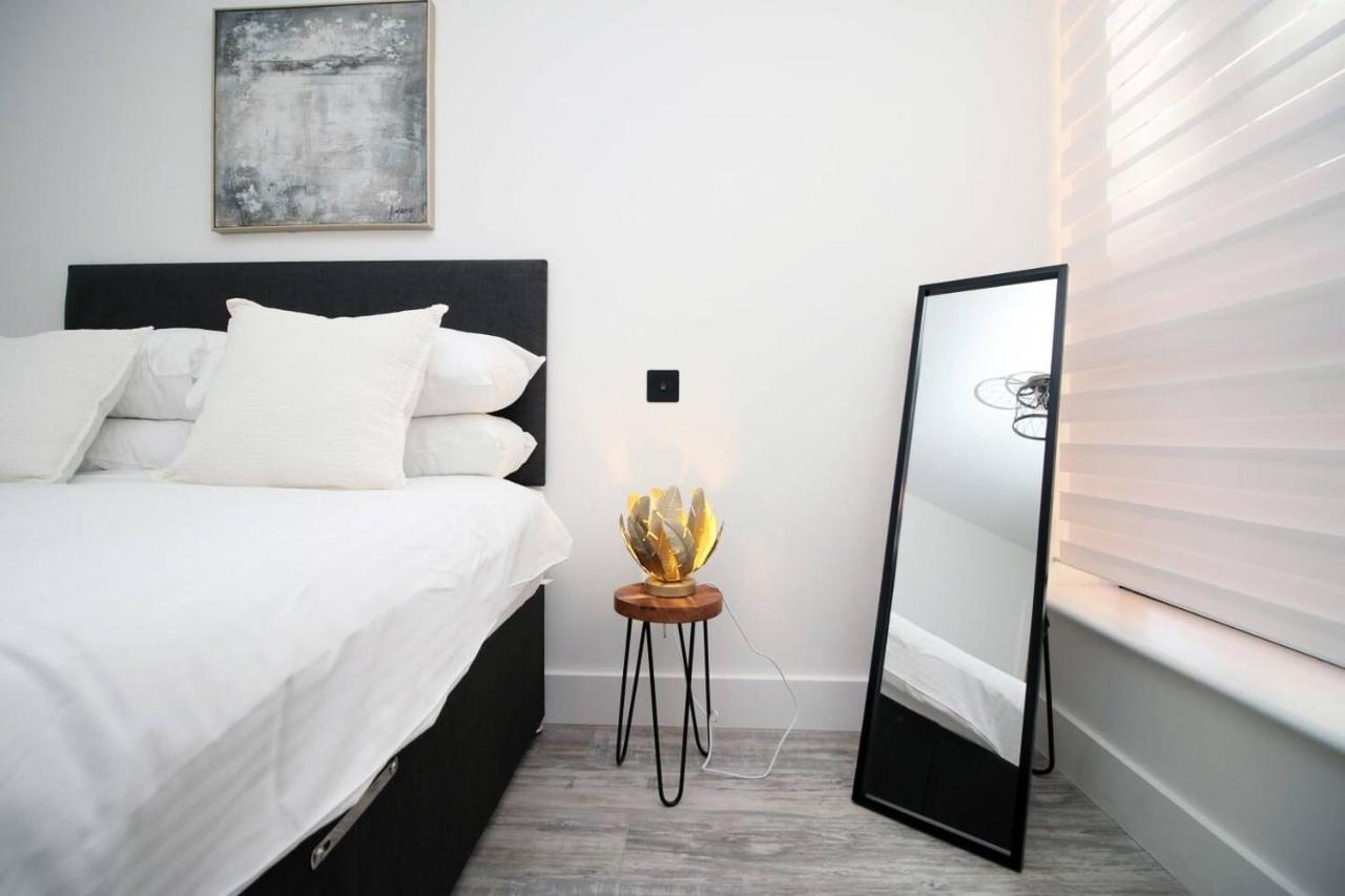Kingsbridge Point - Cosy One Bed Apartments Near Town Centre, 史云顿 外观 照片