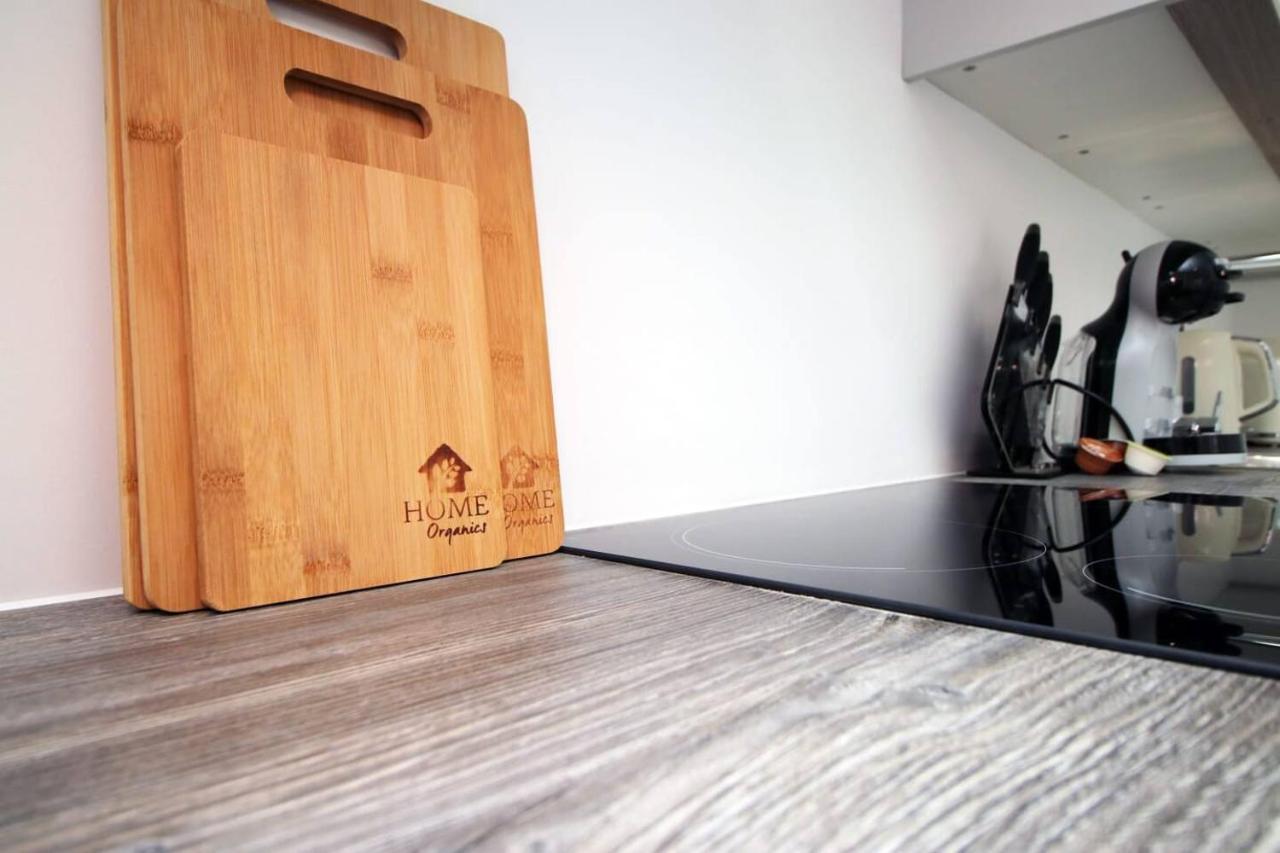 Kingsbridge Point - Cosy One Bed Apartments Near Town Centre, 史云顿 外观 照片