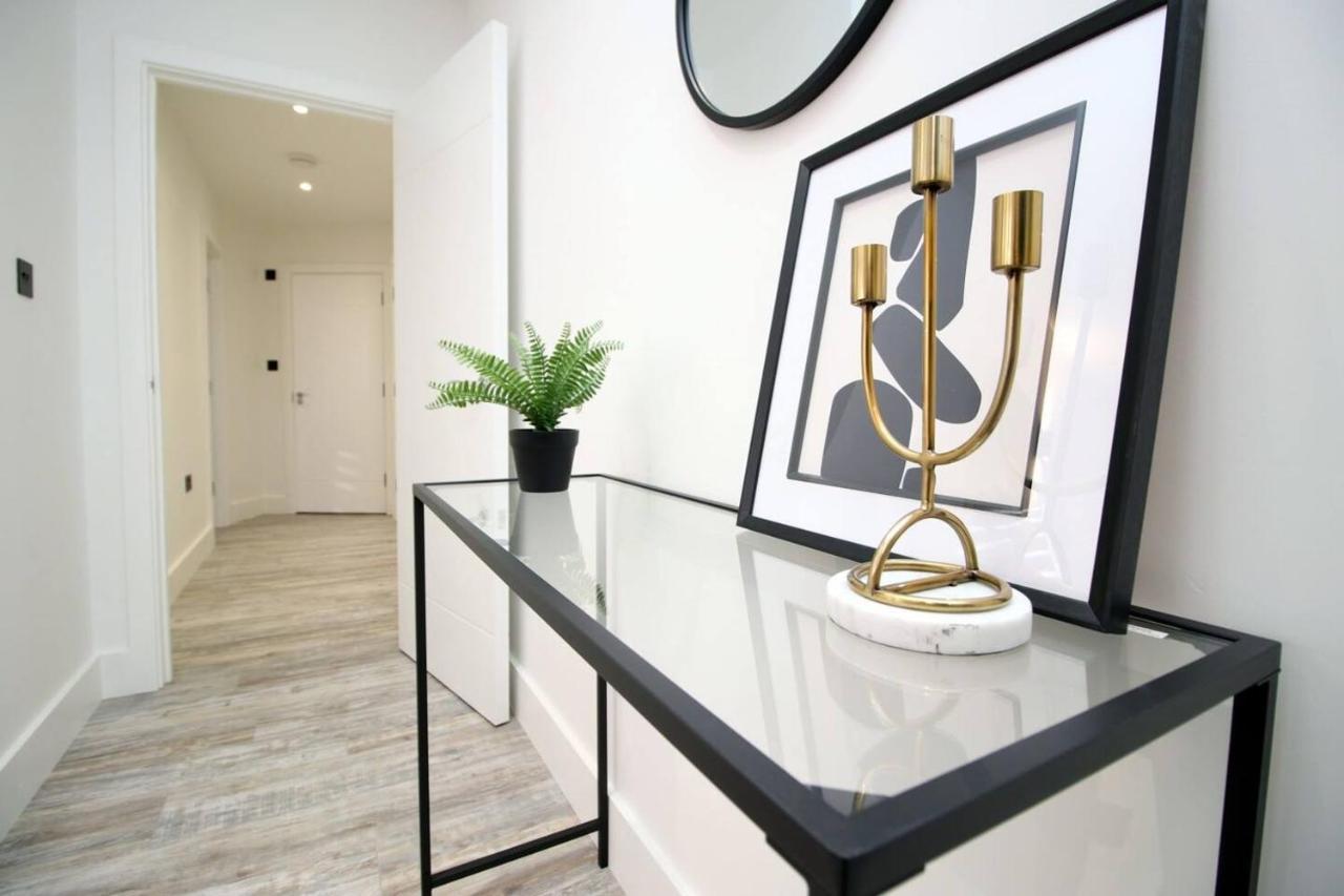 Kingsbridge Point - Cosy One Bed Apartments Near Town Centre, 史云顿 外观 照片