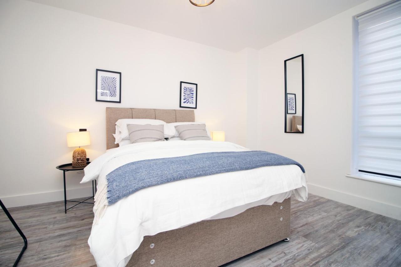 Kingsbridge Point - Cosy One Bed Apartments Near Town Centre, 史云顿 外观 照片