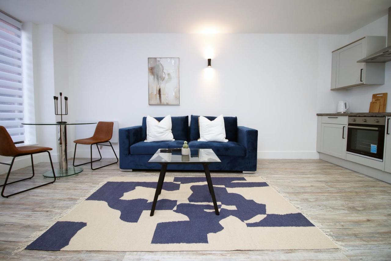 Kingsbridge Point - Cosy One Bed Apartments Near Town Centre, 史云顿 外观 照片